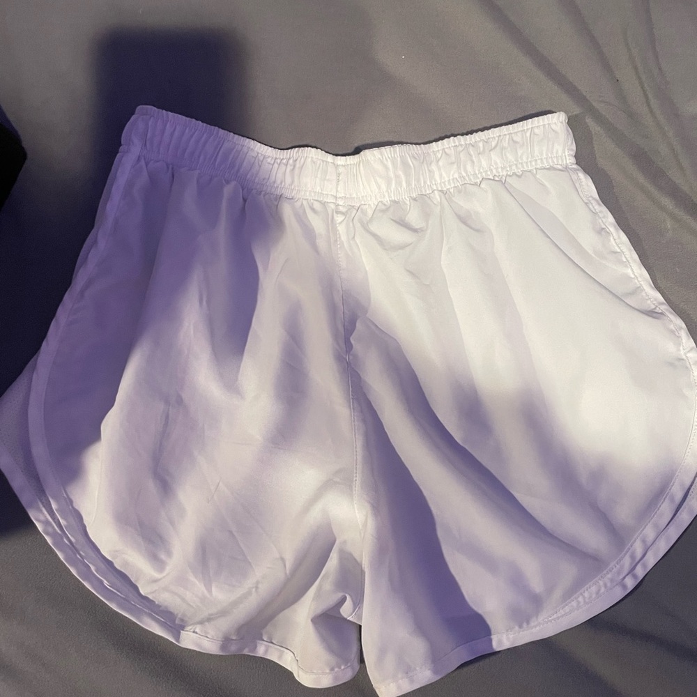 Whit nike shorts